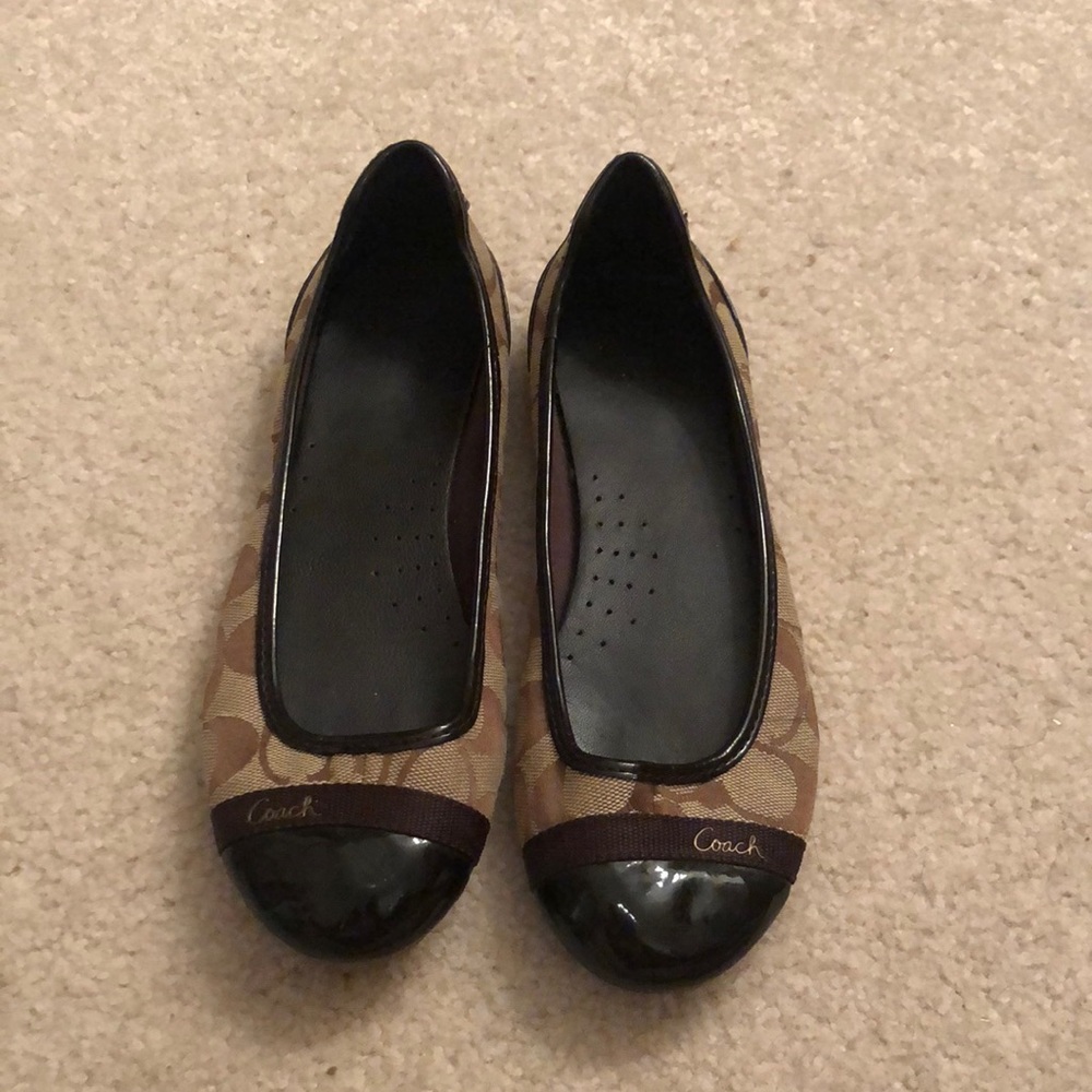 Coach flats